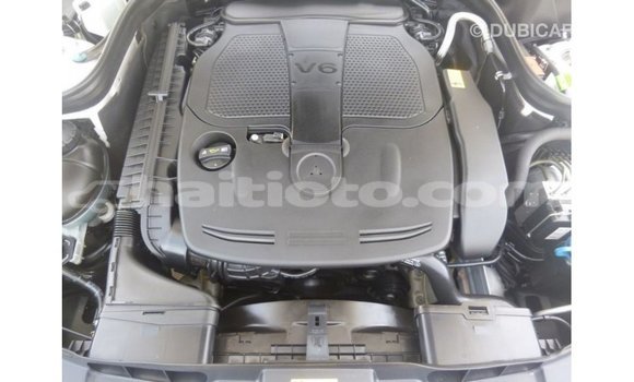 Acheter Import Voiture Mercedes-Benz 190 (W201) Blanc à Import - Dubai, Artibonite Acheter Import Voiture Mercedes-Benz 190 (W201) Blanc à Import - Dubai, Artibonite