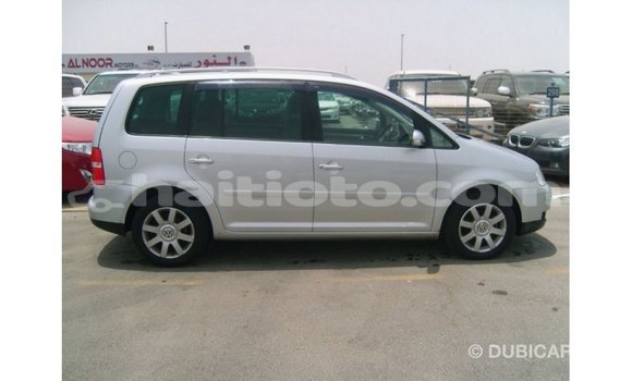 Acheter Import Voiture Volkswagen Touran Autre à Import - Dubai, Artibonite Acheter Import Voiture Volkswagen Touran Autre à Import - Dubai, Artibonite