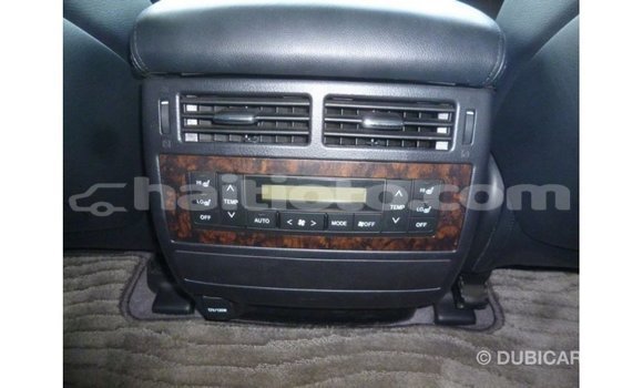 Acheter Import Voiture Toyota Land Cruiser Blanc à Import - Dubai, Artibonite Acheter Import Voiture Toyota Land Cruiser Blanc à Import - Dubai, Artibonite