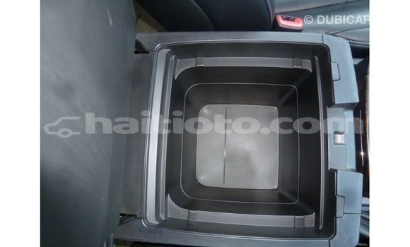 Acheter Import Voiture Toyota Land Cruiser Blanc à Import - Dubai, Artibonite Acheter Import Voiture Toyota Land Cruiser Blanc à Import - Dubai, Artibonite