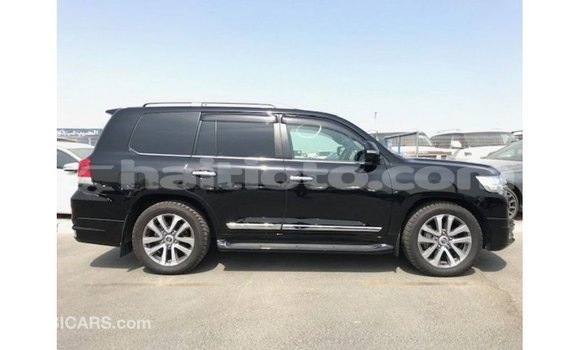 Acheter Import Voiture Toyota Land Cruiser Noir à Import - Dubai, Artibonite Acheter Import Voiture Toyota Land Cruiser Noir à Import - Dubai, Artibonite