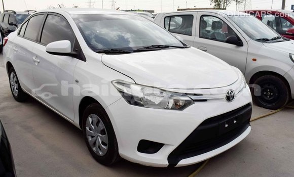 Acheter Import Voiture Toyota Yaris Blanc à Import - Dubai, Artibonite Acheter Import Voiture Toyota Yaris Blanc à Import - Dubai, Artibonite