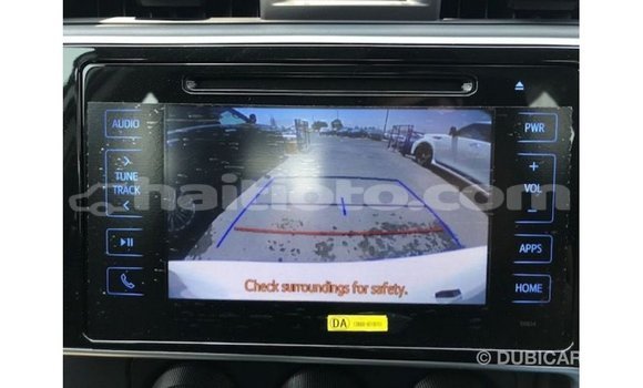 Acheter Import Voiture Toyota Corolla Blanc à Import - Dubai, Artibonite Acheter Import Voiture Toyota Corolla Blanc à Import - Dubai, Artibonite