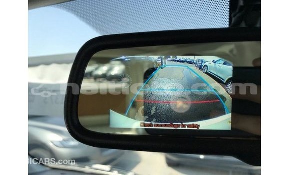 Acheter Import Voiture Toyota Hiace Blanc à Import - Dubai, Artibonite Acheter Import Voiture Toyota Hiace Blanc à Import - Dubai, Artibonite