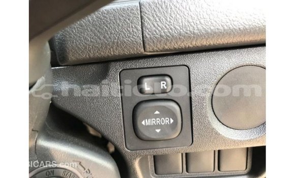 Acheter Import Voiture Toyota Hiace Blanc à Import - Dubai, Artibonite Acheter Import Voiture Toyota Hiace Blanc à Import - Dubai, Artibonite