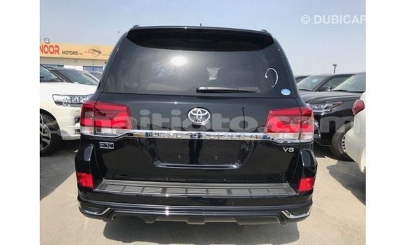 Acheter Import Voiture Toyota Land Cruiser Noir à Import - Dubai, Artibonite Acheter Import Voiture Toyota Land Cruiser Noir à Import - Dubai, Artibonite