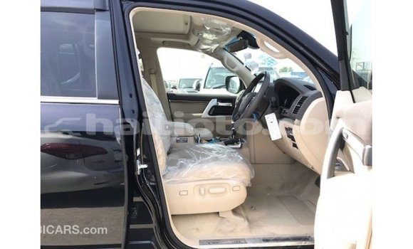 Acheter Import Voiture Toyota Land Cruiser Noir à Import - Dubai, Artibonite Acheter Import Voiture Toyota Land Cruiser Noir à Import - Dubai, Artibonite