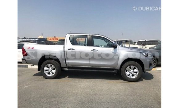 Acheter Import Voiture Toyota Hilux Autre à Import - Dubai, Artibonite Acheter Import Voiture Toyota Hilux Autre à Import - Dubai, Artibonite