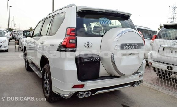 Acheter Import Voiture Toyota Prado Blanc à Import - Dubai, Artibonite Acheter Import Voiture Toyota Prado Blanc à Import - Dubai, Artibonite