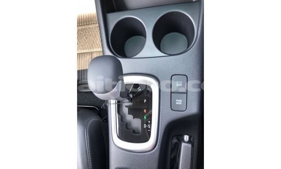 Acheter Import Voiture Toyota Hilux Noir à Import - Dubai, Artibonite Acheter Import Voiture Toyota Hilux Noir à Import - Dubai, Artibonite