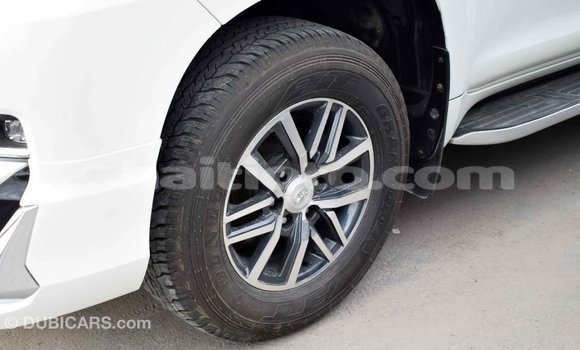 Acheter Import Voiture Toyota Prado Blanc à Import - Dubai, Artibonite Acheter Import Voiture Toyota Prado Blanc à Import - Dubai, Artibonite