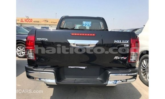 Acheter Import Voiture Toyota Hilux Noir à Import - Dubai, Artibonite Acheter Import Voiture Toyota Hilux Noir à Import - Dubai, Artibonite