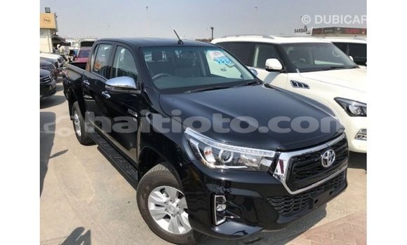 Acheter Import Voiture Toyota Hilux Noir à Import - Dubai, Artibonite Acheter Import Voiture Toyota Hilux Noir à Import - Dubai, Artibonite