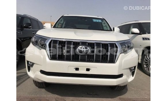 Acheter Import Voiture Toyota Prado Blanc à Import - Dubai, Artibonite Acheter Import Voiture Toyota Prado Blanc à Import - Dubai, Artibonite