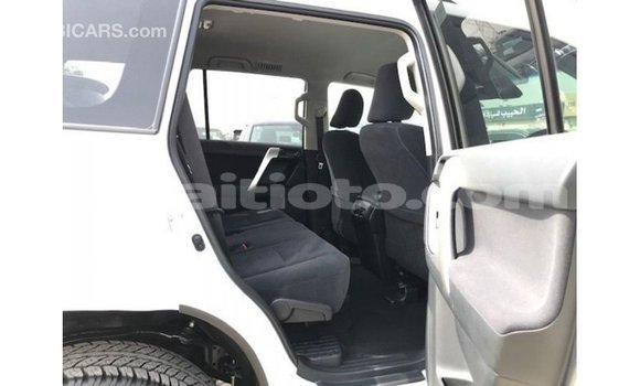 Acheter Import Voiture Toyota Prado Blanc à Import - Dubai, Artibonite Acheter Import Voiture Toyota Prado Blanc à Import - Dubai, Artibonite