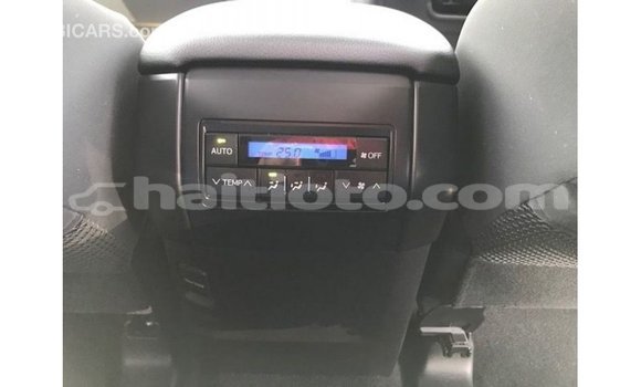 Acheter Import Voiture Toyota Prado Blanc à Import - Dubai, Artibonite Acheter Import Voiture Toyota Prado Blanc à Import - Dubai, Artibonite