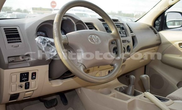 Acheter Import Voiture Toyota Fortuner Blanc à Import - Dubai, Artibonite Acheter Import Voiture Toyota Fortuner Blanc à Import - Dubai, Artibonite