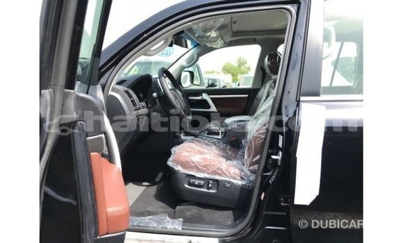 Acheter Import Voiture Toyota Land Cruiser Noir à Import - Dubai, Artibonite Acheter Import Voiture Toyota Land Cruiser Noir à Import - Dubai, Artibonite