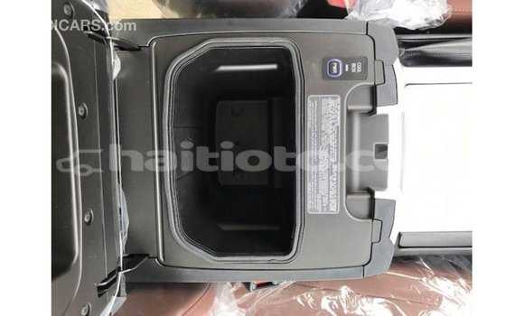 Acheter Import Voiture Toyota Land Cruiser Noir à Import - Dubai, Artibonite Acheter Import Voiture Toyota Land Cruiser Noir à Import - Dubai, Artibonite