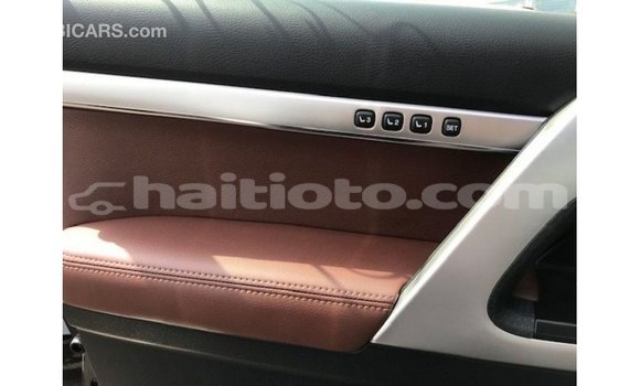 Acheter Import Voiture Toyota Land Cruiser Noir à Import - Dubai, Artibonite Acheter Import Voiture Toyota Land Cruiser Noir à Import - Dubai, Artibonite