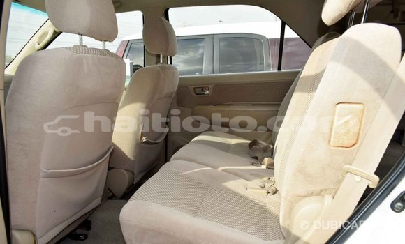 Acheter Import Voiture Toyota Fortuner Blanc à Import - Dubai, Artibonite Acheter Import Voiture Toyota Fortuner Blanc à Import - Dubai, Artibonite