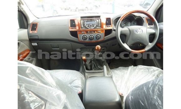 Acheter Import Voiture Toyota Hilux Autre à Import - Dubai, Artibonite Acheter Import Voiture Toyota Hilux Autre à Import - Dubai, Artibonite
