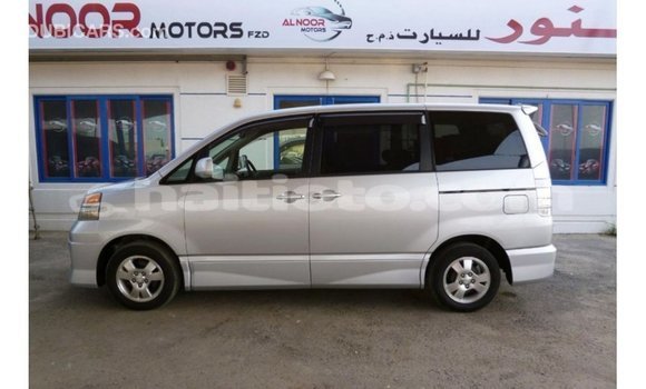 Acheter Import Voiture Toyota Voxy Autre à Import - Dubai, Artibonite Acheter Import Voiture Toyota Voxy Autre à Import - Dubai, Artibonite