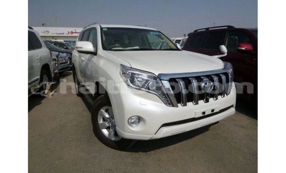 Acheter Import Voiture Toyota Prado Blanc à Import - Dubai, Artibonite Acheter Import Voiture Toyota Prado Blanc à Import - Dubai, Artibonite