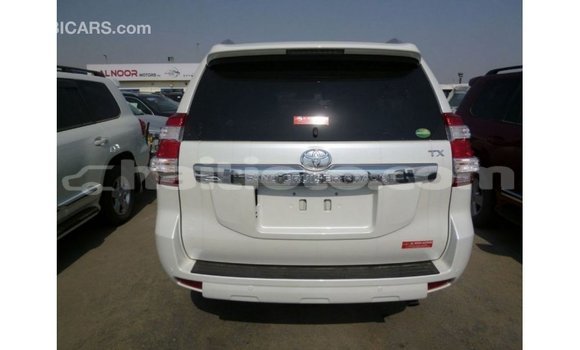 Acheter Import Voiture Toyota Prado Blanc à Import - Dubai, Artibonite Acheter Import Voiture Toyota Prado Blanc à Import - Dubai, Artibonite