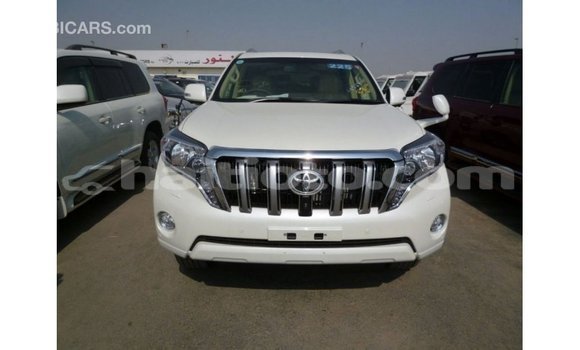 Acheter Import Voiture Toyota Prado Blanc à Import - Dubai, Artibonite Acheter Import Voiture Toyota Prado Blanc à Import - Dubai, Artibonite