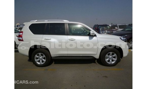 Acheter Import Voiture Toyota Prado Blanc à Import - Dubai, Artibonite Acheter Import Voiture Toyota Prado Blanc à Import - Dubai, Artibonite