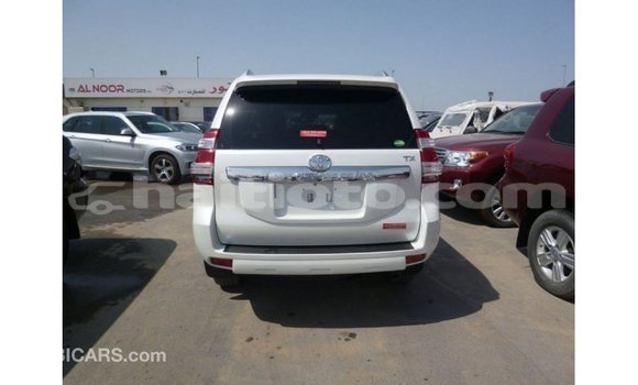 Acheter Import Voiture Toyota Prado Blanc à Import - Dubai, Artibonite Acheter Import Voiture Toyota Prado Blanc à Import - Dubai, Artibonite