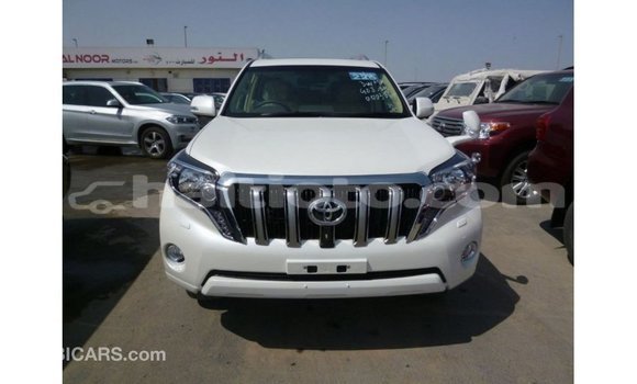 Acheter Import Voiture Toyota Prado Blanc à Import - Dubai, Artibonite Acheter Import Voiture Toyota Prado Blanc à Import - Dubai, Artibonite