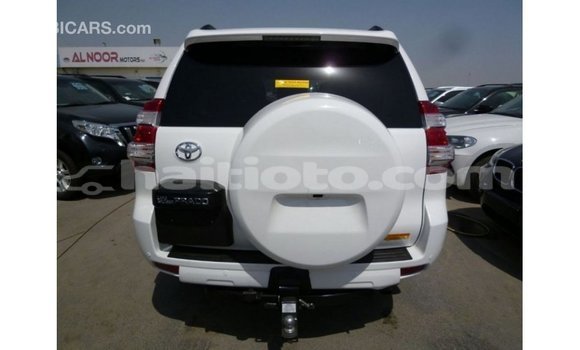 Acheter Import Voiture Toyota Prado Blanc à Import - Dubai, Artibonite Acheter Import Voiture Toyota Prado Blanc à Import - Dubai, Artibonite