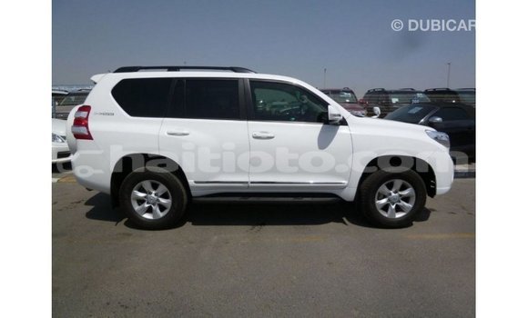 Acheter Import Voiture Toyota Prado Blanc à Import - Dubai, Artibonite Acheter Import Voiture Toyota Prado Blanc à Import - Dubai, Artibonite