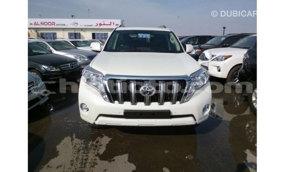 Acheter Import Voiture Toyota Prado Blanc à Import - Dubai, Artibonite Acheter Import Voiture Toyota Prado Blanc à Import - Dubai, Artibonite