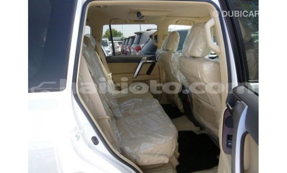 Acheter Import Voiture Toyota Prado Blanc à Import - Dubai, Artibonite Acheter Import Voiture Toyota Prado Blanc à Import - Dubai, Artibonite