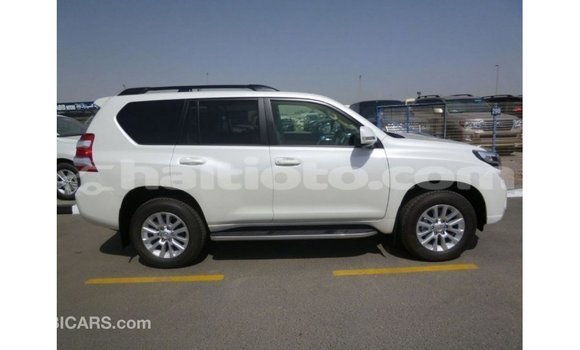 Acheter Import Voiture Toyota Prado Blanc à Import - Dubai, Artibonite Acheter Import Voiture Toyota Prado Blanc à Import - Dubai, Artibonite