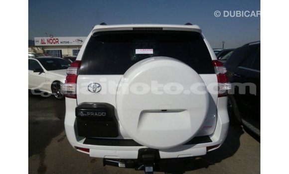 Acheter Import Voiture Toyota Prado Blanc à Import - Dubai, Artibonite Acheter Import Voiture Toyota Prado Blanc à Import - Dubai, Artibonite