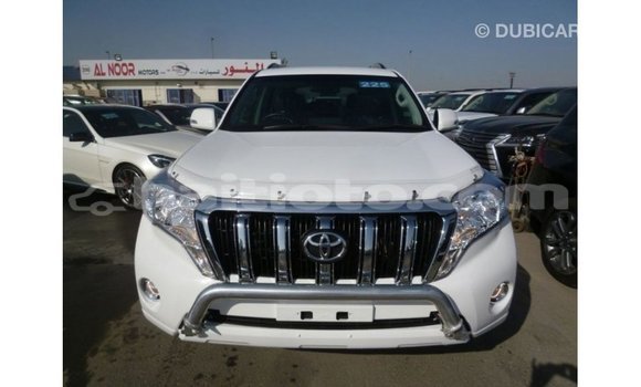 Acheter Import Voiture Toyota Prado Blanc à Import - Dubai, Artibonite Acheter Import Voiture Toyota Prado Blanc à Import - Dubai, Artibonite