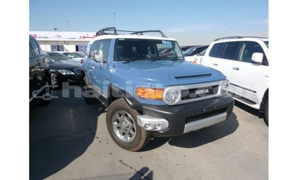 Acheter Import Voiture Toyota FJ Cruiser Bleu à Import - Dubai, Artibonite Acheter Import Voiture Toyota FJ Cruiser Bleu à Import - Dubai, Artibonite