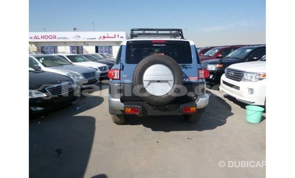 Acheter Import Voiture Toyota FJ Cruiser Bleu à Import - Dubai, Artibonite Acheter Import Voiture Toyota FJ Cruiser Bleu à Import - Dubai, Artibonite
