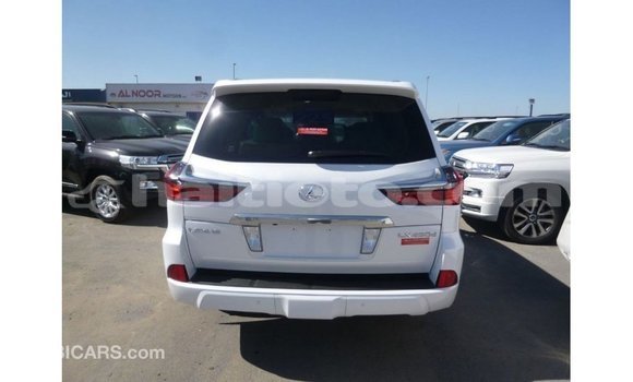 Acheter Import Voiture Lexus LX Blanc à Import - Dubai, Artibonite Acheter Import Voiture Lexus LX Blanc à Import - Dubai, Artibonite