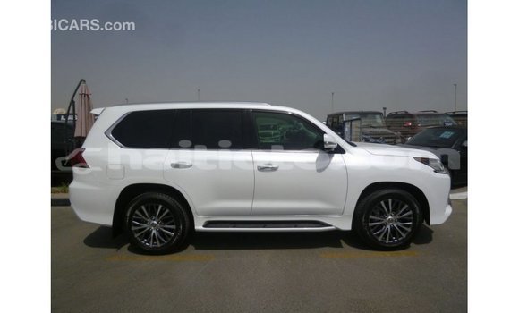 Acheter Import Voiture Lexus LX Blanc à Import - Dubai, Artibonite Acheter Import Voiture Lexus LX Blanc à Import - Dubai, Artibonite