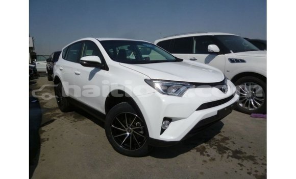 Acheter Import Voiture Toyota 4Runner Blanc à Import - Dubai, Artibonite Acheter Import Voiture Toyota 4Runner Blanc à Import - Dubai, Artibonite
