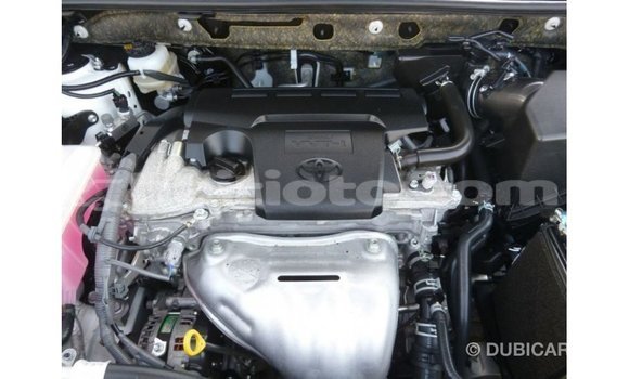 Acheter Import Voiture Toyota 4Runner Blanc à Import - Dubai, Artibonite Acheter Import Voiture Toyota 4Runner Blanc à Import - Dubai, Artibonite