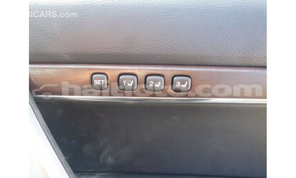 Acheter Import Voiture Toyota Land Cruiser Noir à Import - Dubai, Artibonite Acheter Import Voiture Toyota Land Cruiser Noir à Import - Dubai, Artibonite