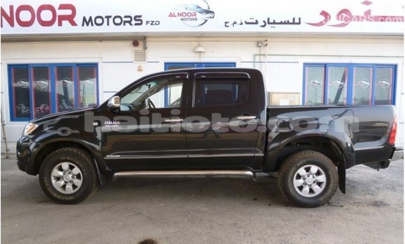 Acheter Import Voiture Toyota Hilux Noir à Import - Dubai, Artibonite Acheter Import Voiture Toyota Hilux Noir à Import - Dubai, Artibonite