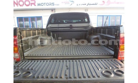 Acheter Import Voiture Toyota Hilux Noir à Import - Dubai, Artibonite Acheter Import Voiture Toyota Hilux Noir à Import - Dubai, Artibonite