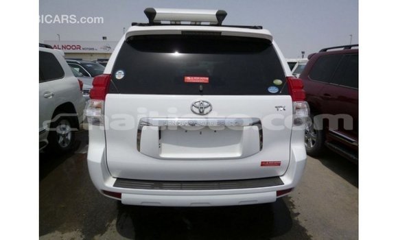Acheter Import Voiture Toyota Prado Blanc à Import - Dubai, Artibonite Acheter Import Voiture Toyota Prado Blanc à Import - Dubai, Artibonite